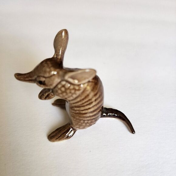 Vintage Hagen Renaker Fine Bone China Miniature Armadillo - Picture 3 of 5